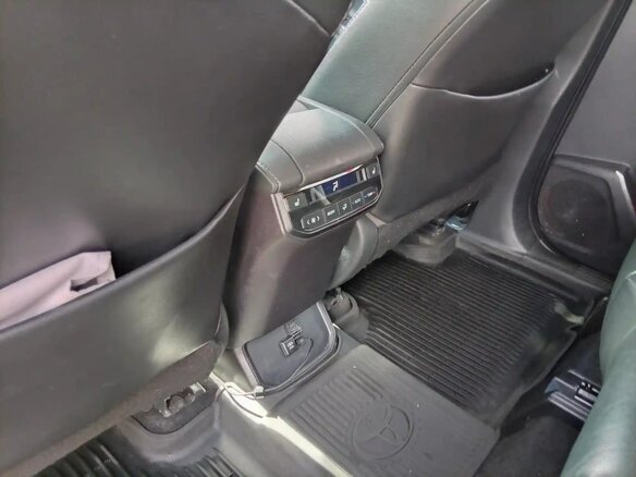 2021 Toyota Highlander IV (XU70), красный - вид 14