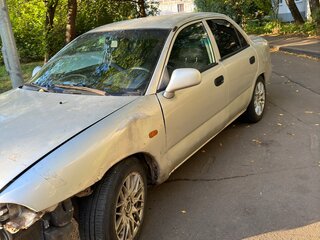 1998 Mitsubishi Carisma I, серебристый, 100000 рублей, вид 4