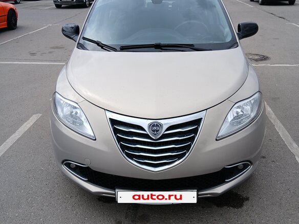 2012 Lancia Ypsilon III (Type 846), бежевый, 900000 рублей - вид 1