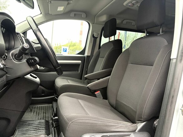 2020 Opel Zafira Life L I, серебристый - вид 13