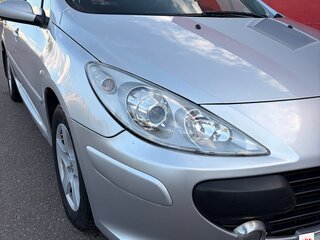 2007 Peugeot 307 I Рестайлинг, серебристый, 380000 рублей, вид 3