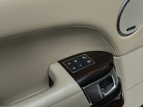 2017 Land Rover Range Rover IV Рестайлинг, зелёный - вид 23