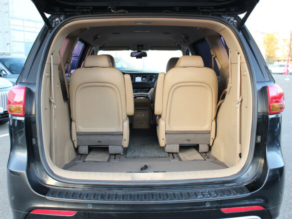 2017 Kia Carnival III, чёрный, 2585000 рублей - вид 20