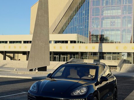 2011 Porsche Cayenne Diesel II (958), чёрный, 3300777 рублей, вид 2
