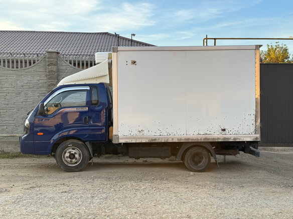 2013 Kia Bongo, синий, 1735000 рублей - вид 1