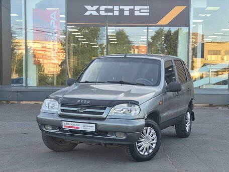 Chevrolet Niva I