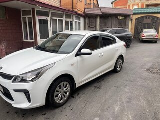 2017 Kia Rio IV, белый, 680000 рублей, вид 1