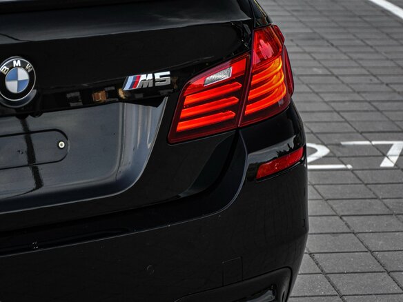 2012 BMW M5 V (F10), чёрный, 4200000 рублей - вид 10