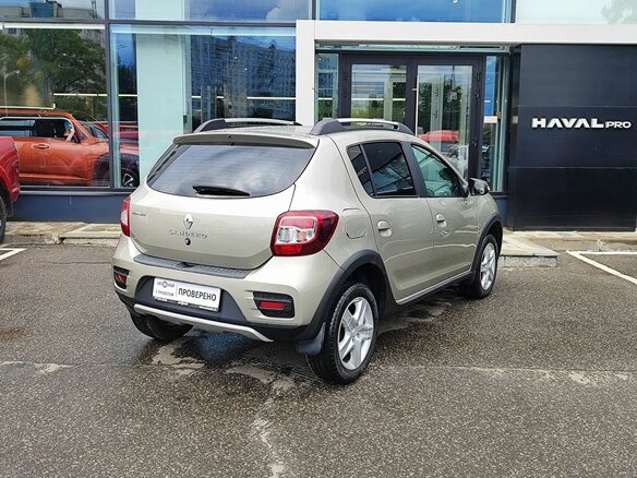 2016 Renault Sandero Stepway II, бежевый - вид 4