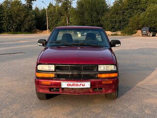 1995 Chevrolet S-10 Pickup II, пурпурный, 700000 рублей, вид 2