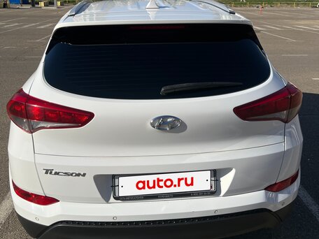 2017 Hyundai Tucson III, белый, 2000000 рублей, вид 5