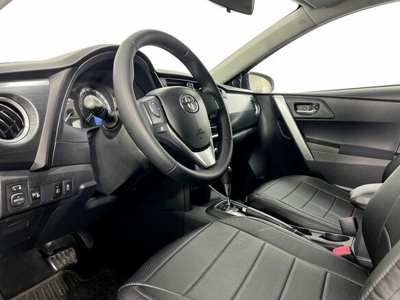 2013 Toyota Auris II, белый - вид 9
