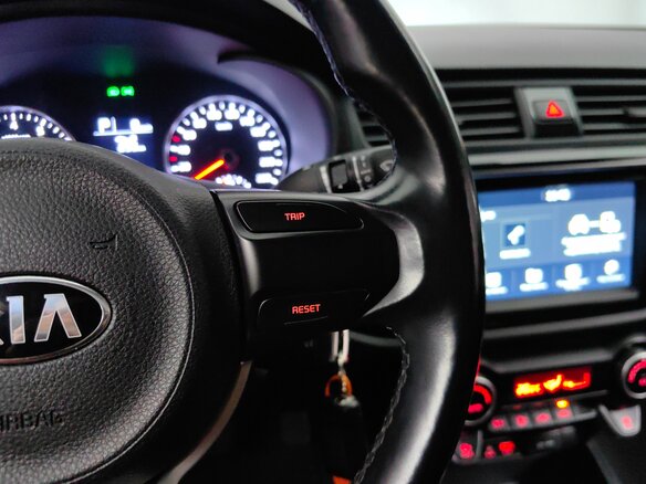 2018 Kia Rio IV, синий, 1325000 рублей - вид 19