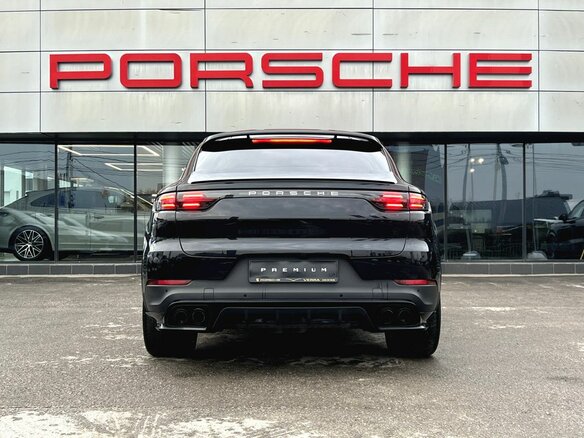 2019 Porsche Cayenne Coupé III, чёрный, 6650000 рублей - вид 5