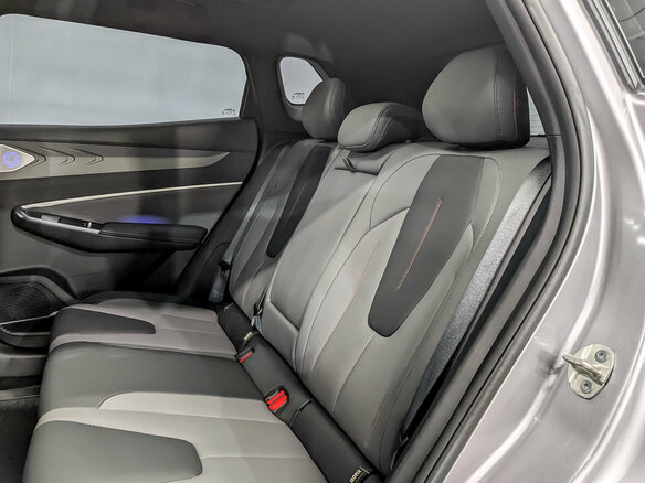 2026 Geely Cityray, серебристый, 2800000 рублей - вид 12