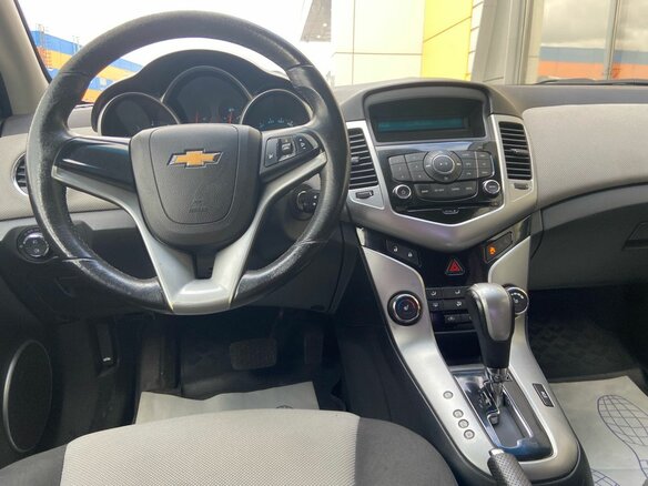 2012 Chevrolet Cruze I, красный - вид 5