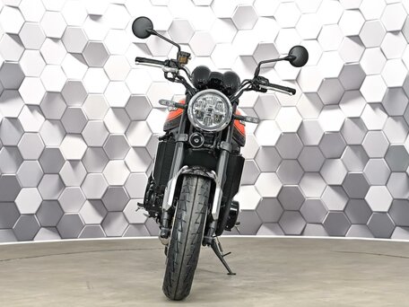 2025 Kawasaki Z 900RS, оранжевый, 1169000 рублей, вид 5