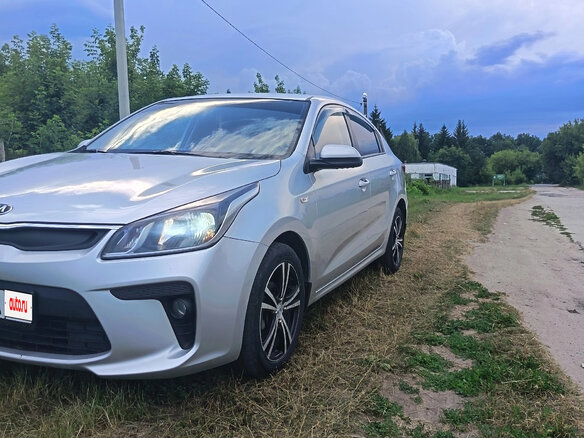 2018 Kia Rio IV, серебристый, 1250000 рублей