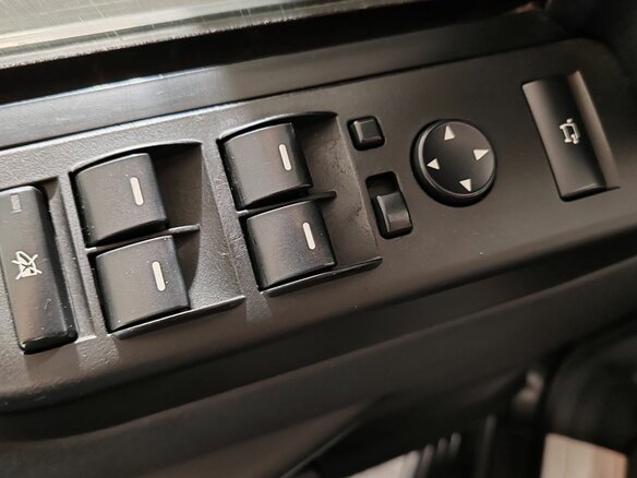 2010 Land Rover Range Rover Supercharged III Рестайлинг 2, чёрный, 1630000 рублей - вид 15