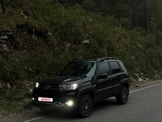 2021 Lada (ВАЗ) Niva, чёрный, 1550000 рублей, вид 2