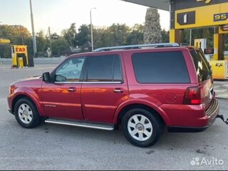 2005 Lincoln Navigator 6-speed II, красный, 700000 рублей, вид 5