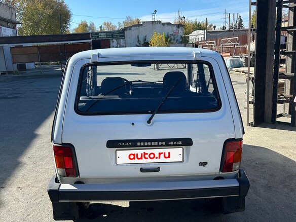 1998 Lada (ВАЗ) 2121 (4x4) I Рестайлинг, белый - вид 4