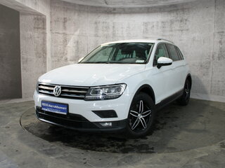 2017 Volkswagen Tiguan II, белый, 2674000 рублей, вид 1