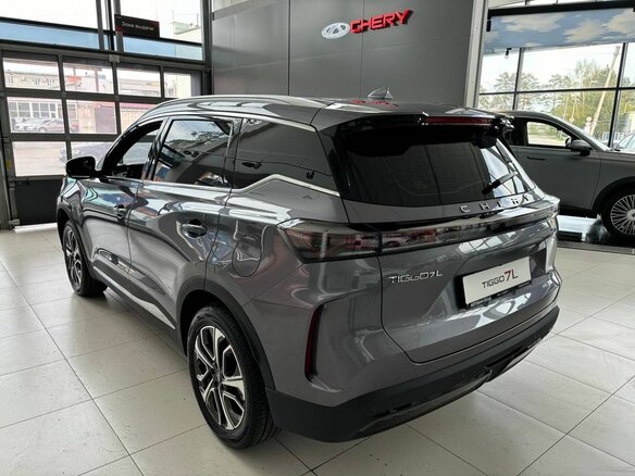 2026 Chery Tiggo 7L I, серый, 2935000 рублей - вид 11