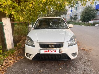 2011 Kia Rio II Рестайлинг, белый, 500000 рублей, вид 1