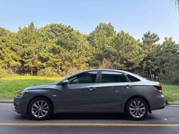 2022 Chevrolet Monza II, серый, 1200000 рублей - вид 4
