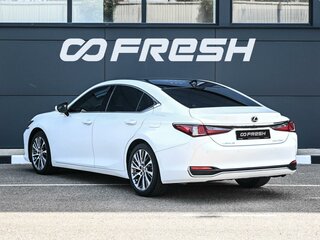 2020 Lexus ES 250 VII, белый, 4099000 рублей, вид 2