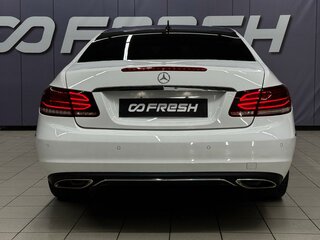 2013 Mercedes-Benz E-Класс 200 IV (W212, S212, C207) Рестайлинг, белый, 1939000 рублей, вид 4