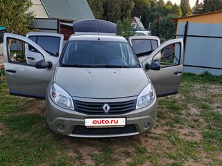 2010 Renault Sandero I, бежевый, 460000 рублей, вид 2