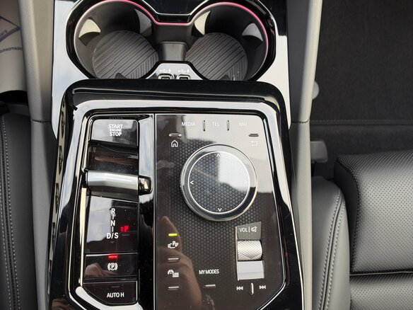 2026 BMW 5 серии 520d xDrive VIII (G60/G61/G68), серый, 9400000 рублей - вид 22