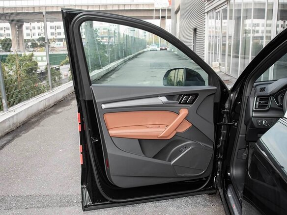 2026 Audi Q5 40 TFSI III (GU), чёрный, 5950000 рублей - вид 10