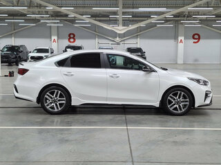 2020 Kia Cerato IV, белый, 1990000 рублей, вид 5