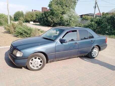 1993 Mercedes-Benz C-Класс 220 I (W202), синий, 250000 рублей, вид 4