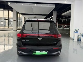 2024 Mercedes-Benz EQB 260 I Рестайлинг, чёрный, 3914033 рублей, вид 5