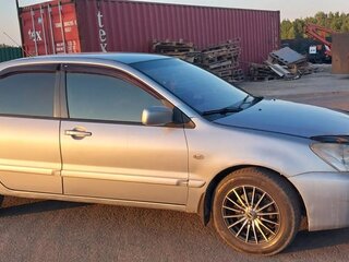 2006 Mitsubishi Lancer IX Рестайлинг, серебристый, 210000 рублей, вид 3
