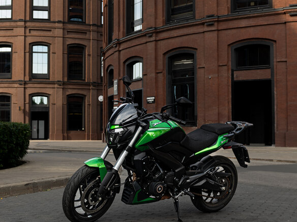 2021 Bajaj Dominar 400, зелёный, 310000 рублей