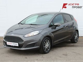 2017 Ford Fiesta Mk6 Рестайлинг, серый, 885000 рублей, вид 1
