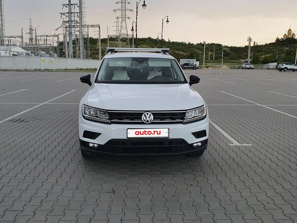 2019 Volkswagen Tiguan II, белый, 2250000 рублей - вид 1