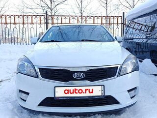 2011 Kia Ceed I Рестайлинг, белый, 715000 рублей, вид 2