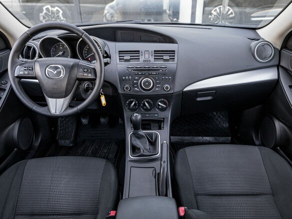2013 Mazda 3 II (BL) Рестайлинг, чёрный, 650000 рублей - вид 6