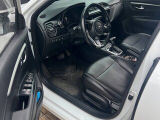 2021 Kia Rio IV Рестайлинг, белый, 1240000 рублей, вид 4