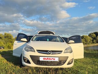 2014 Opel Astra J Рестайлинг, белый, 750000 рублей, вид 2
