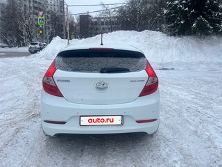 2015 Hyundai Solaris I Рестайлинг, белый, 875000 рублей, вид 5