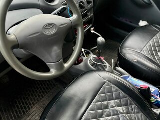 2001 Toyota Yaris I, зелёный, 119000 рублей, вид 2
