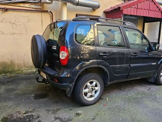 2016 Chevrolet Niva I Рестайлинг, чёрный, 560000 рублей, вид 2