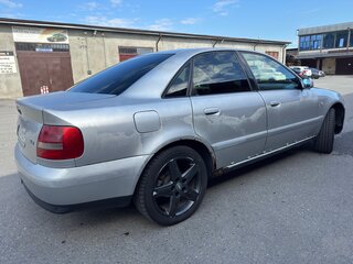 2000 Audi A4 I (B5) Рестайлинг, серебристый, 270000 рублей, вид 3